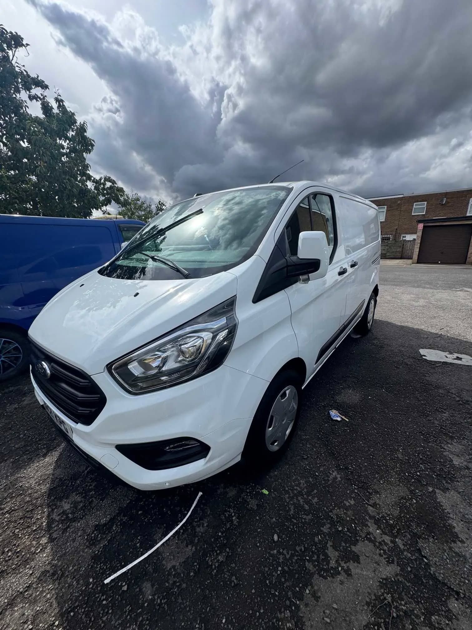 Ford Transit Custom front exterior detailed