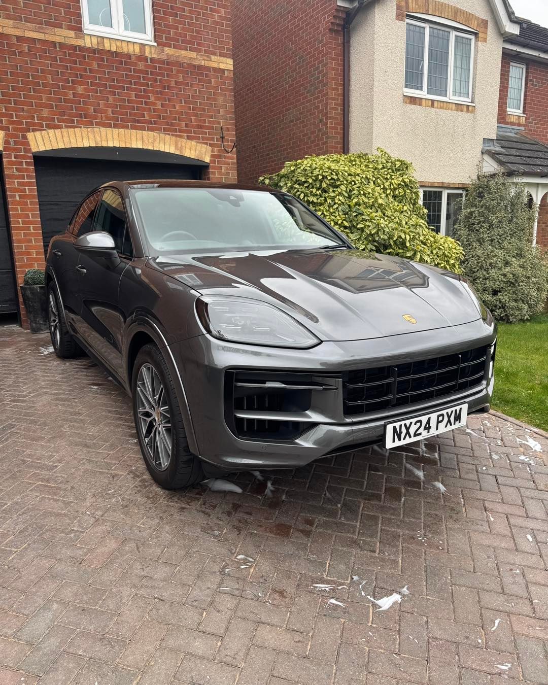 Porsche Cayenne detailed by Pamper My Ride
